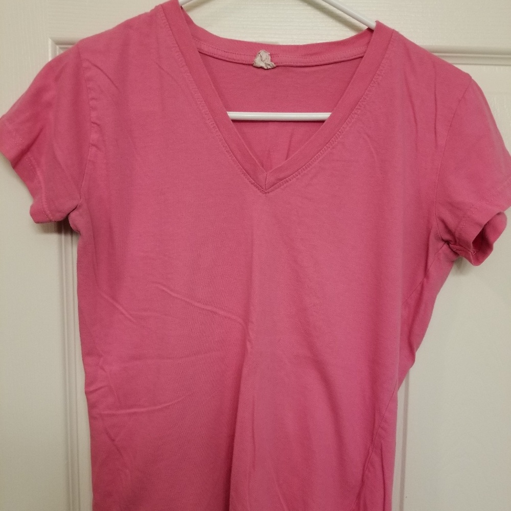 L.A.T. V-neck T-shirt